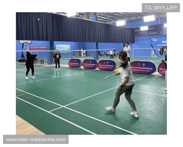武汉羽毛球队精英赛之路:从挑战到辉煌的突破与成长故事 武汉羽毛球队精英赛之路:从挑战到辉煌的突破与成长故事