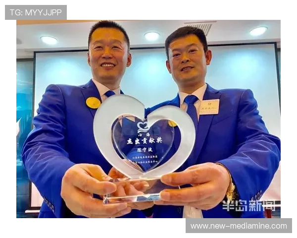 足球明星的公益之路：用爱心传递温暖与希望