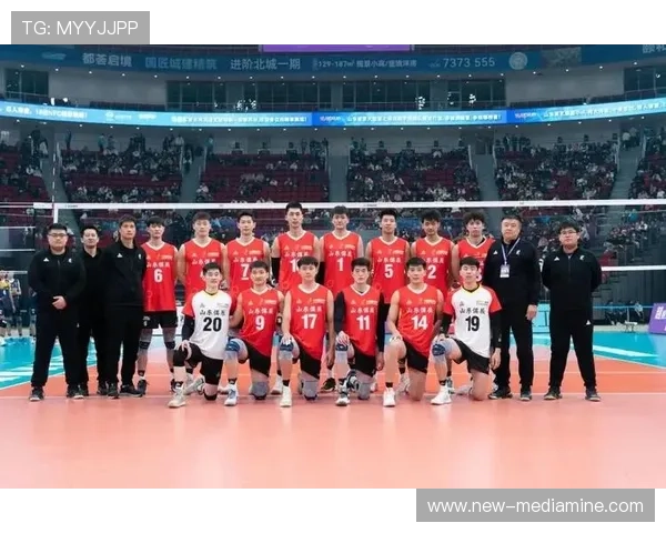 国内足球明星男排的名字与他们的运动成就及影响力分析 国内足球明星男排的名字与他们的运动成就及影响力分析