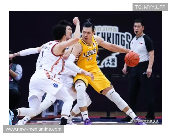 南京篮球队在洲际杯积分榜上以70分稳居第一名引发热议 南京篮球队在洲际杯积分榜上以70分稳居第一名引发热议